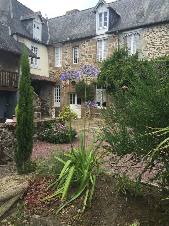 Chambres D'Hotes Le 1900 Val-Couesnon Exterior foto